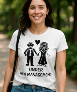 UNDER NEW MANAGEMENT - Camiseta