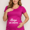 Camiseta premamá «llego en enero»