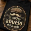 Camiseta vintage con emblema, bigote y gorra, y el texto El mejor abuelo del mundo