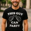 Camiseta divertida Este chico sabe salir con diseño estampado THIS GUY CAN PARTY