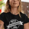 Camiseta divertida personalizada con nombre MATEA marcando estándares desde 1989