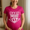 Camiseta premamá Baby inside con diseño divertido BABY INSIDE para embarazadas